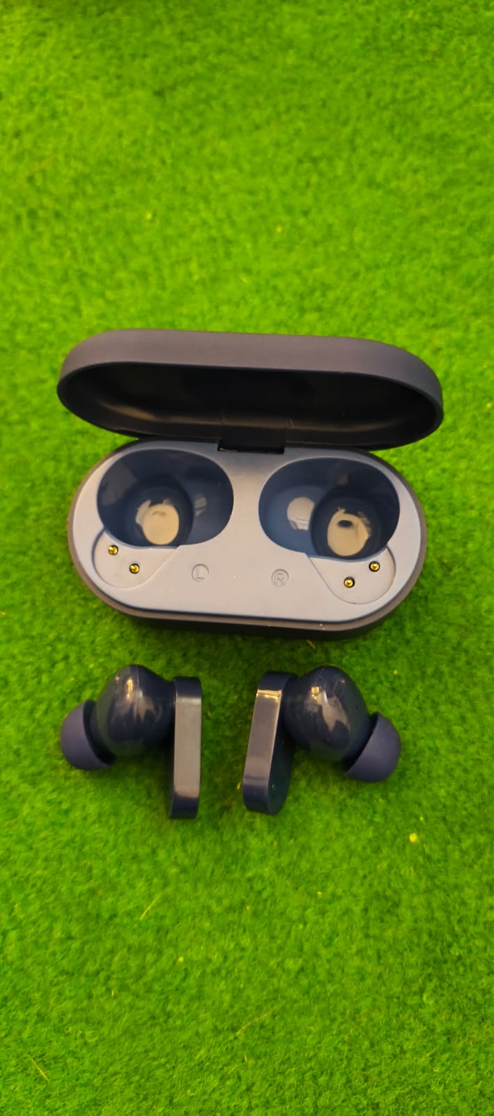 oneplus Buds 2R earbuds